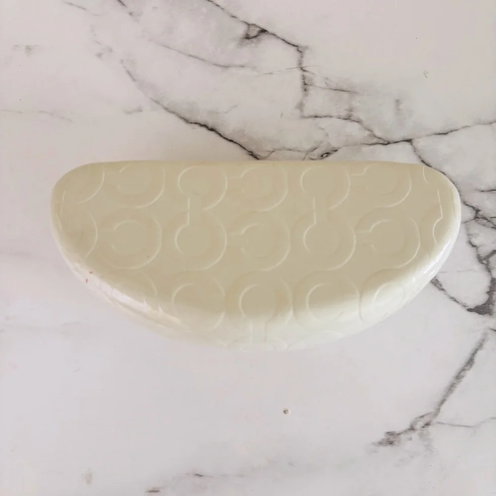 Coach Cream‎ Embossed Accent Sunglasses Eyeglasses Protective Case